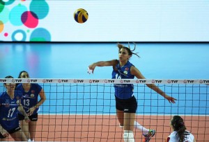 Ex-Vôlei Amil, Vasileva foi um dos destaques do Vakifbank neste domingo (15)