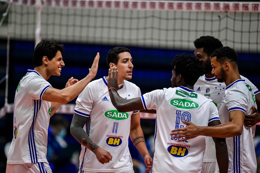 Capa da notícia - Em clássico, Sada Cruzeiro vence Fiat/Minas no tie-break