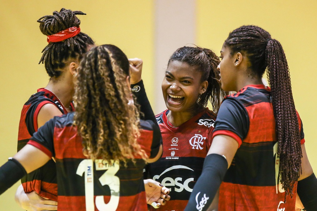 Capa da notícia - Sesc RJ Flamengo e Sesi Vôlei Bauru se enfrentam pelo quarto lugar