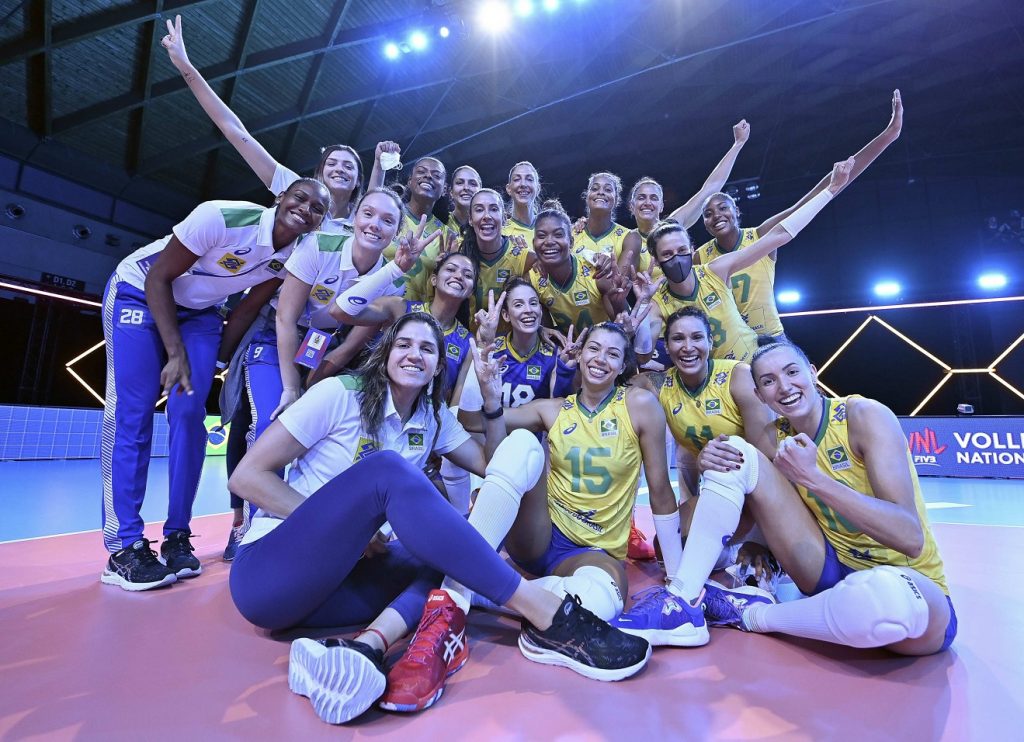 Capa da notícia - Brasil analisam estreia na Liga das Nações