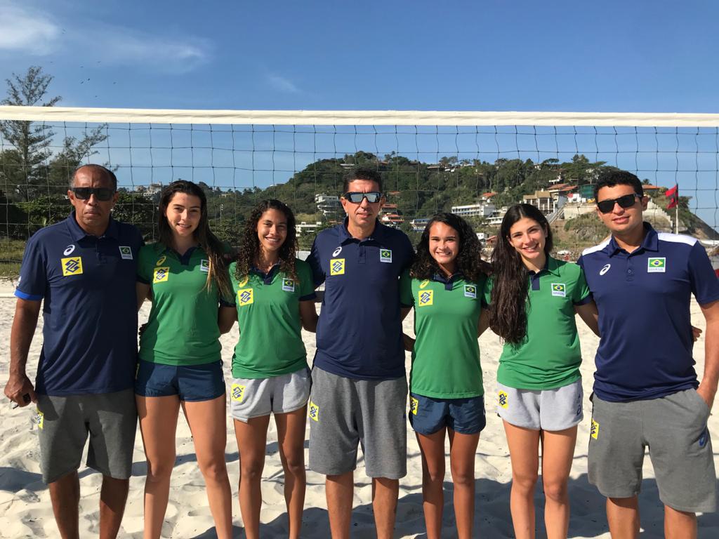 Capa da notícia - Praia: Brasil define duplas para o Mundial Sub-19 feminino